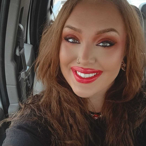 Divina P. profile photo