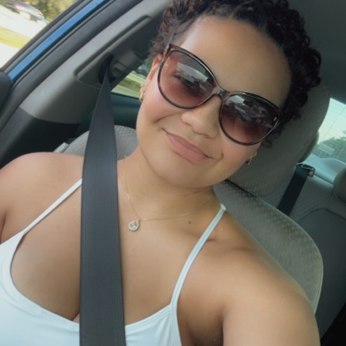 Simone  T.