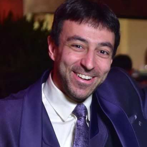 Alberto M.