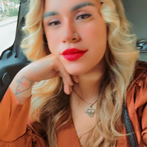 Prisi V. profile photo