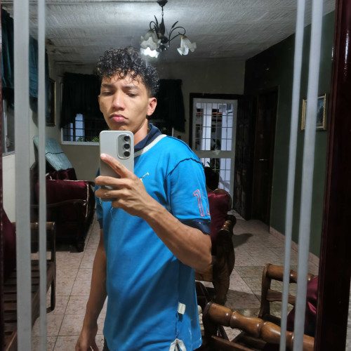 carlos l. profile photo