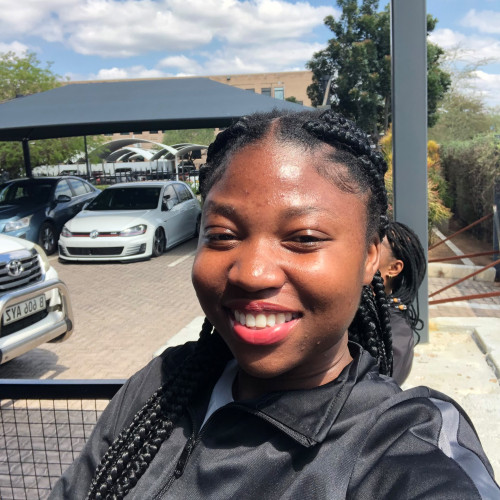 Tshenolo W. profile photo