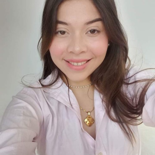 Valeria  C.