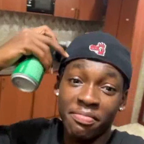 Derrick Y. profile photo