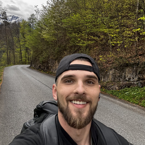 nikola j. profile photo