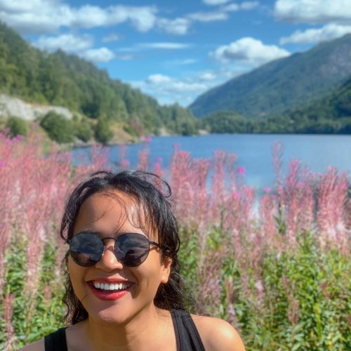 Jullie S. profile photo