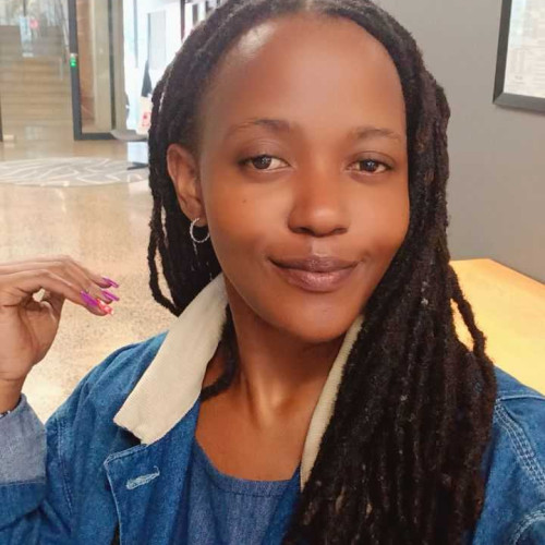 Caramel Dreaded Lady l.