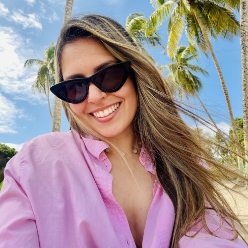 Clara V. profile photo