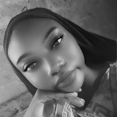 Esther O. profile photo