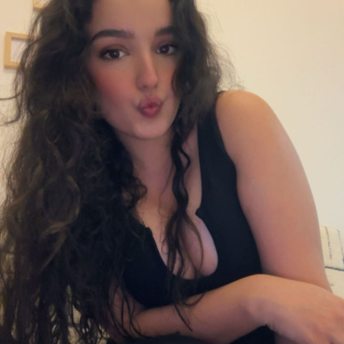 Lina b.