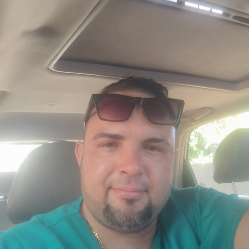 Dayron A.