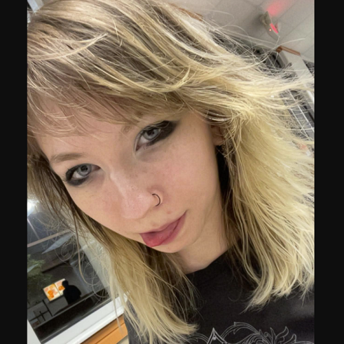 anna f. profile photo