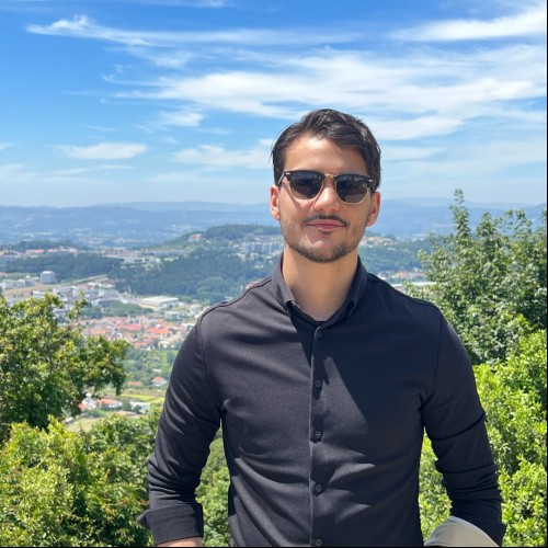 Gonzalo  S.