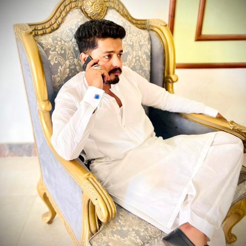 Ali  S.