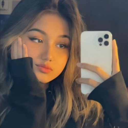 Julia S. profile photo