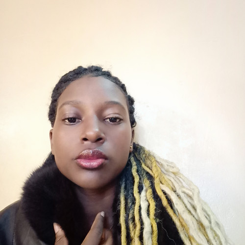 Romiey  R. profile photo