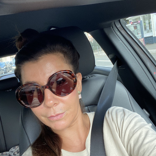 Lora M. profile photo
