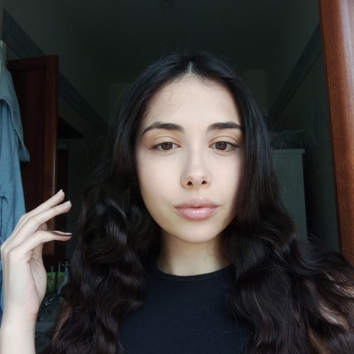 Maria Pia  L.