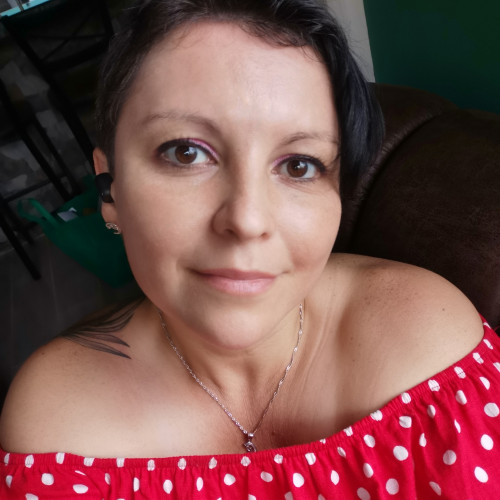 Evelyn  V. profile photo
