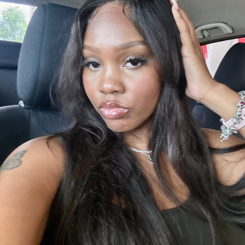 sierra w. profile photo