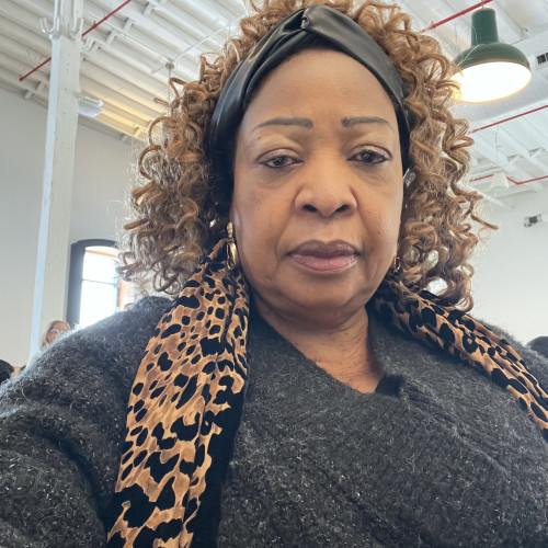 Lola O. profile photo