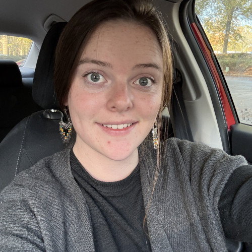 Lizzie V. profile photo