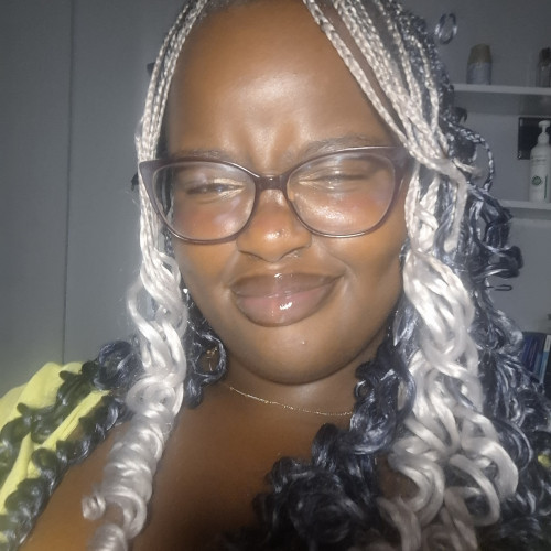 TeeTea M. profile photo