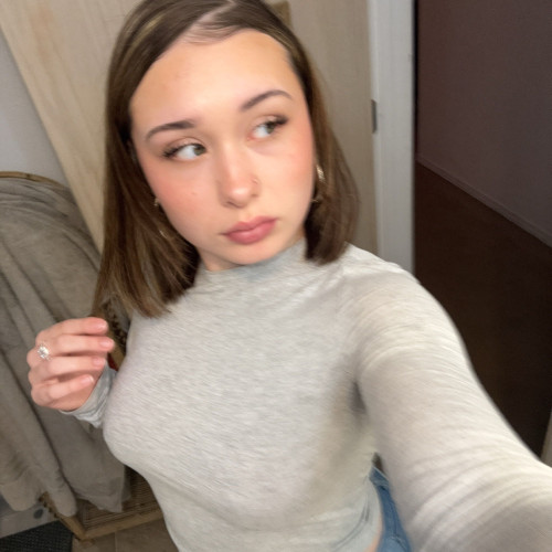 Devani C. profile photo