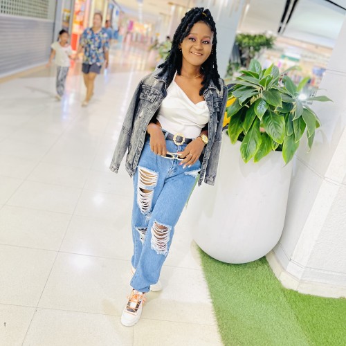 Pinknunus  B. profile photo