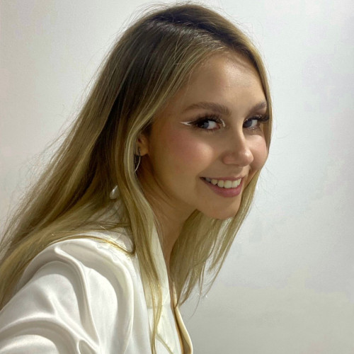 Lola  R. profile photo