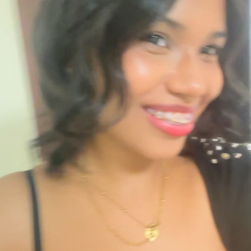 Loreee B. profile photo