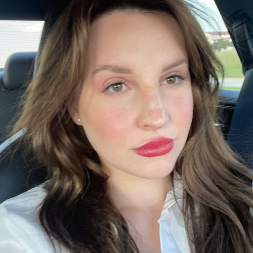 sarah d. profile photo