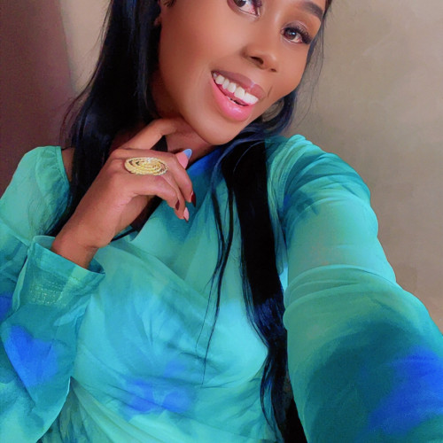 Demeola L. profile photo