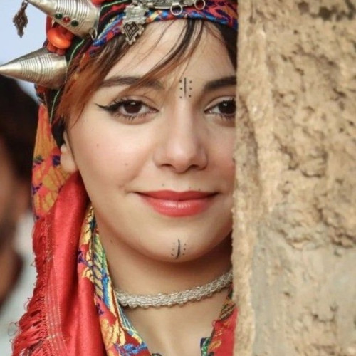 Julia v. profile photo