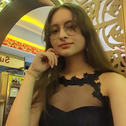 Chloe V. profile photo