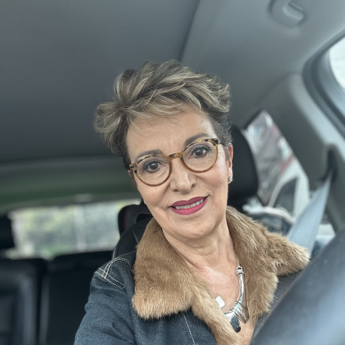 Ana V. profile photo