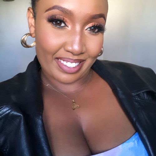 Vee K.