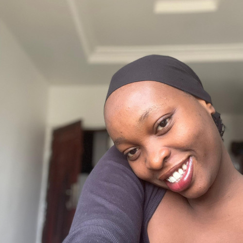 Esther N. profile photo