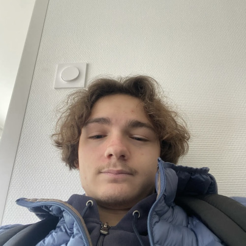 Sacha L.