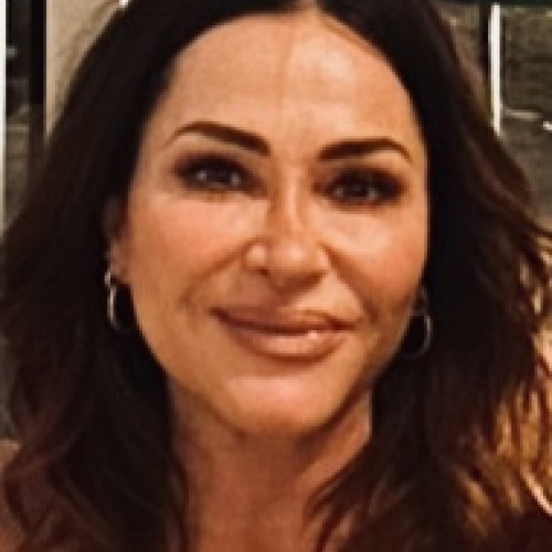 Mari X. profile photo