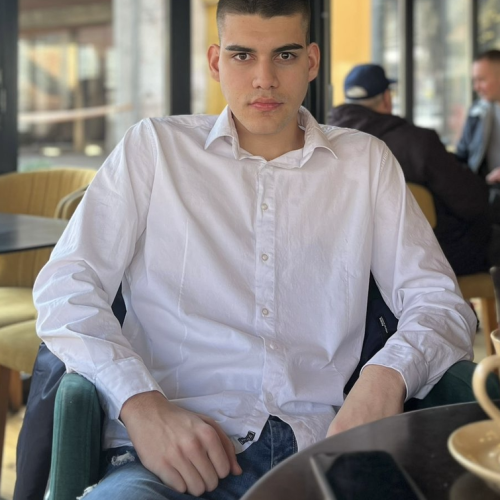 Milos R. profile photo