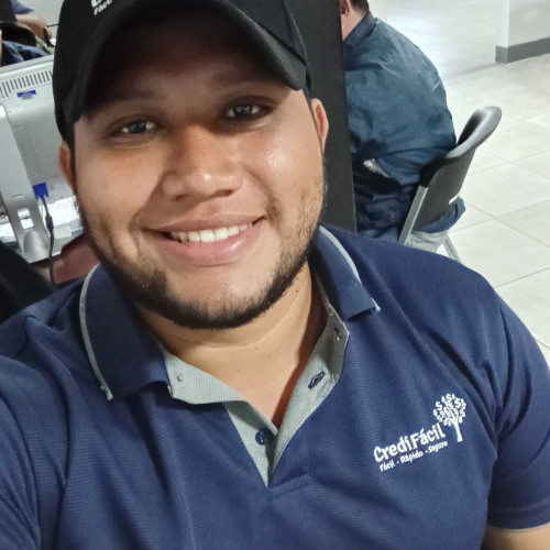 misael m. profile photo