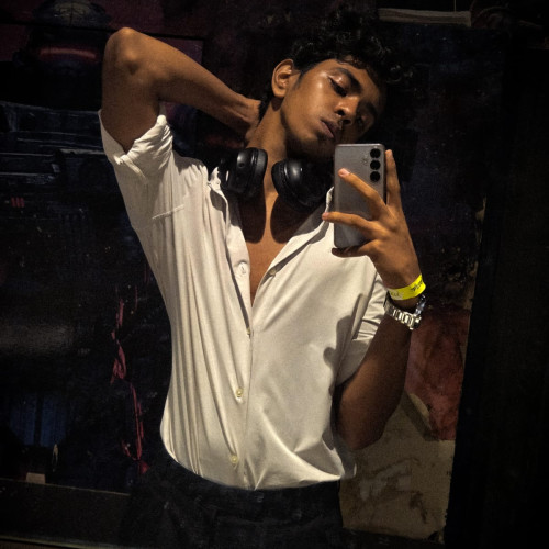 Arnav  L. profile photo