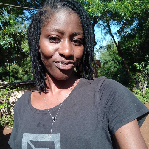 Reina m. profile photo