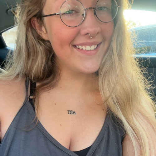 Josephine R. profile photo
