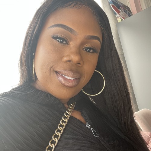 DeShayla  E. profile photo