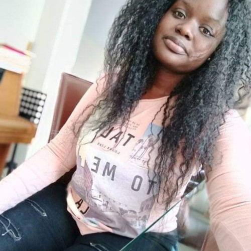 Vee V. profile photo