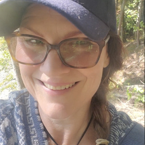 Michele  E. profile photo