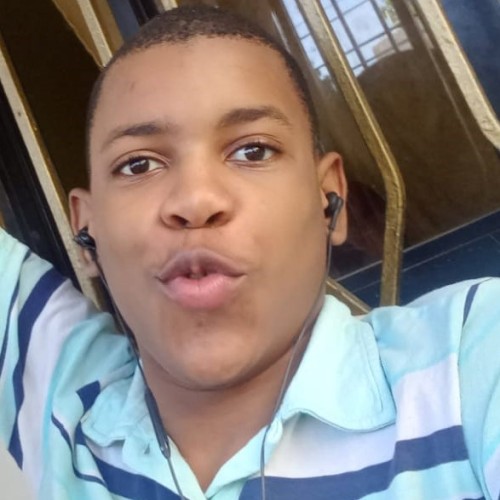 naurelus   . profile photo