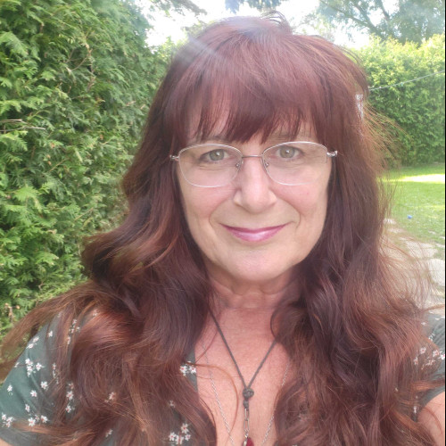 Zora T. profile photo